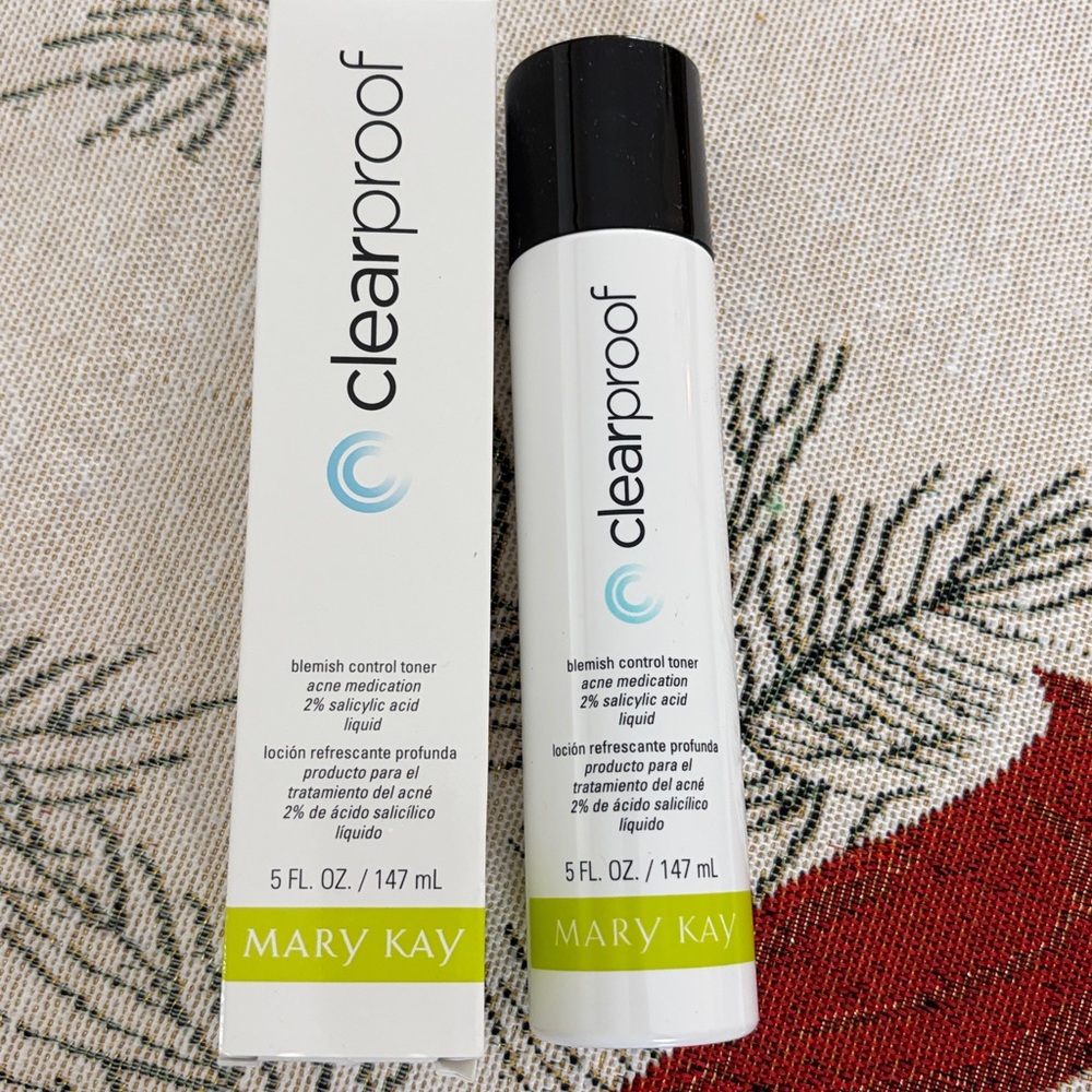 Mary Kay Clearproof Toner - White and Black